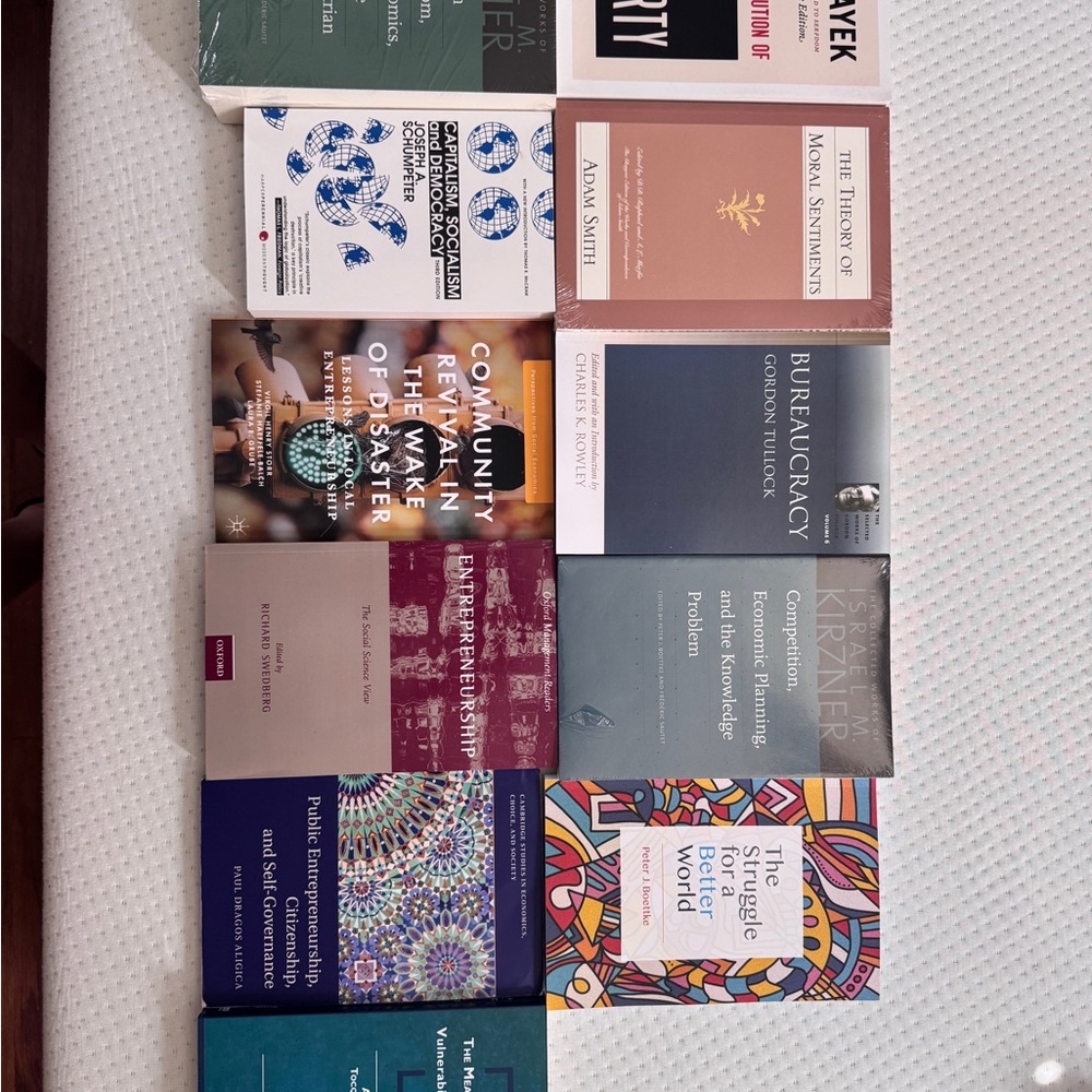 Assorted Book Collection - Picture 2 of 15